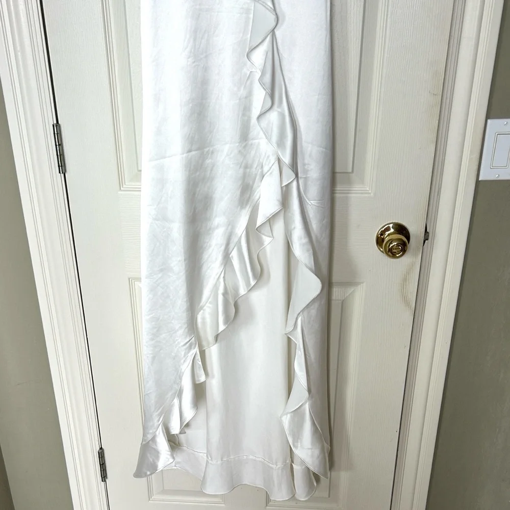 DRESS FORUM kelsey asymmetrical ruffle hem maxi dress in white 4 - Picture 6 of 12